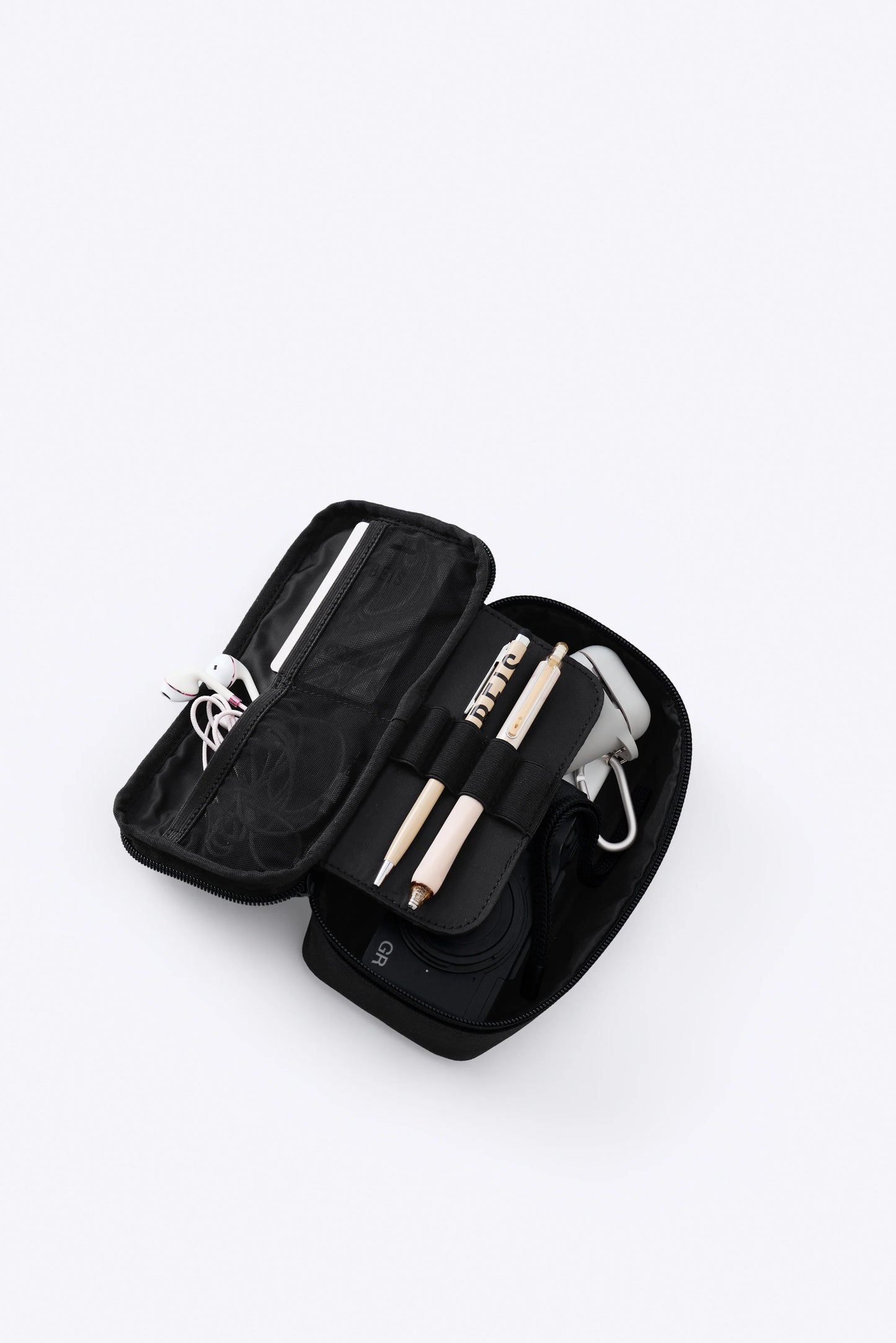 The Tech Organizer in Black