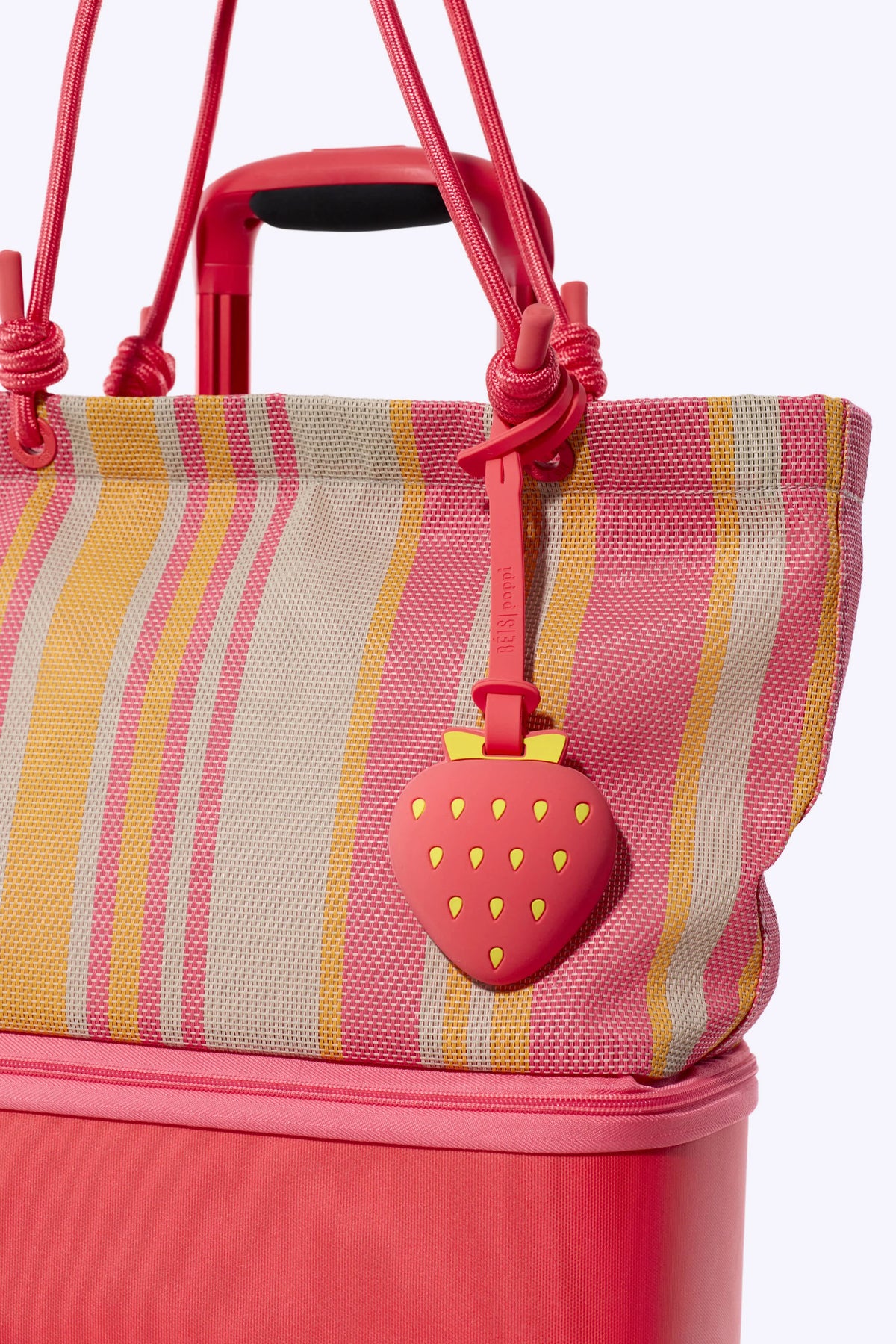 BÉIS x poppi The Mirror Bag Charm in Strawberry